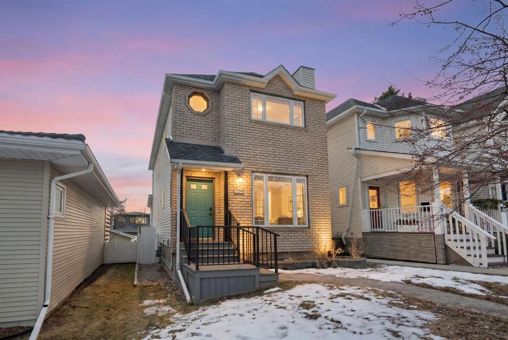 Picture of 2213 31 Avenue SW, Calgary Real Estate Listing