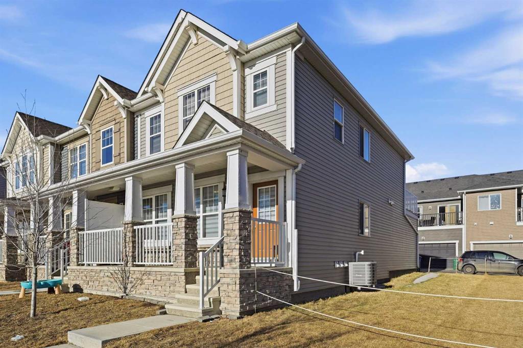 Picture of 752 Osborne Drive SW, Airdrie Real Estate Listing