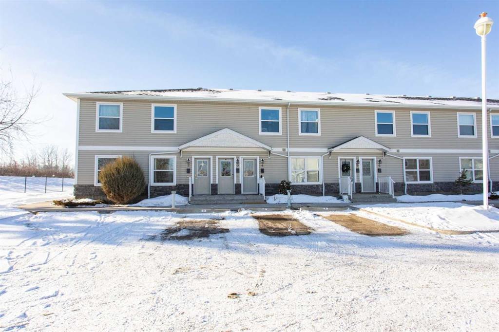 Picture of 4, 20 Jacobs Close , Red Deer Real Estate Listing