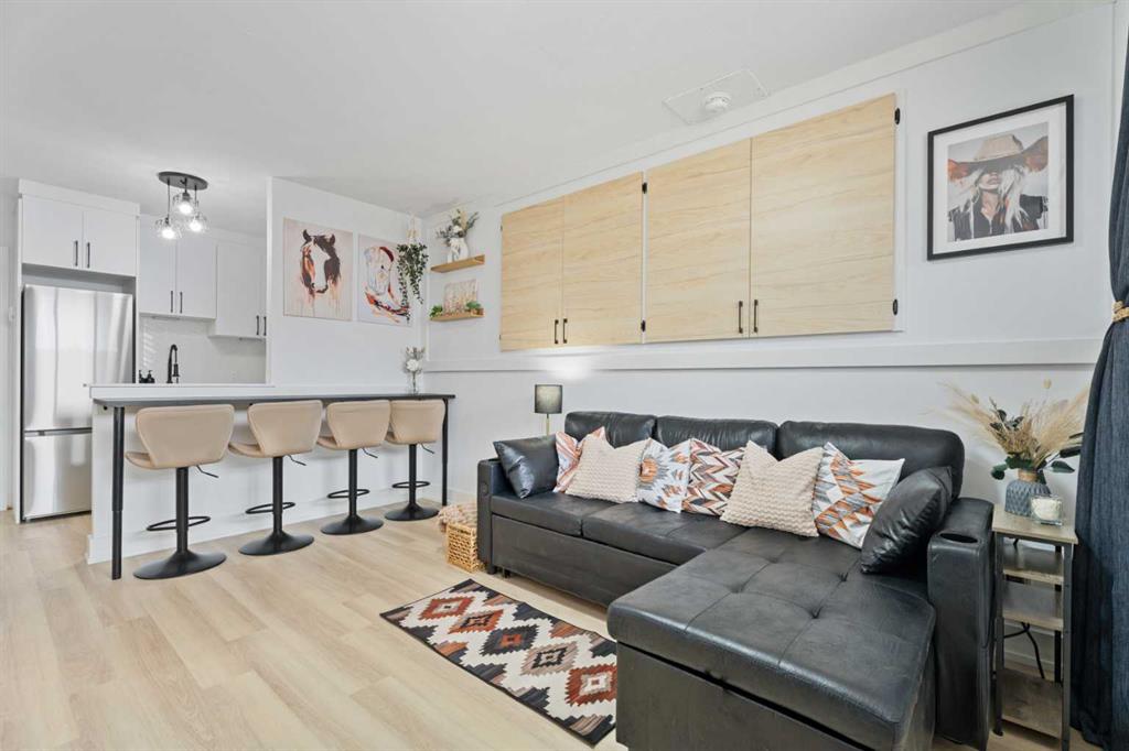 Picture of 2, 1530 26 Avenue SW, Calgary Real Estate Listing