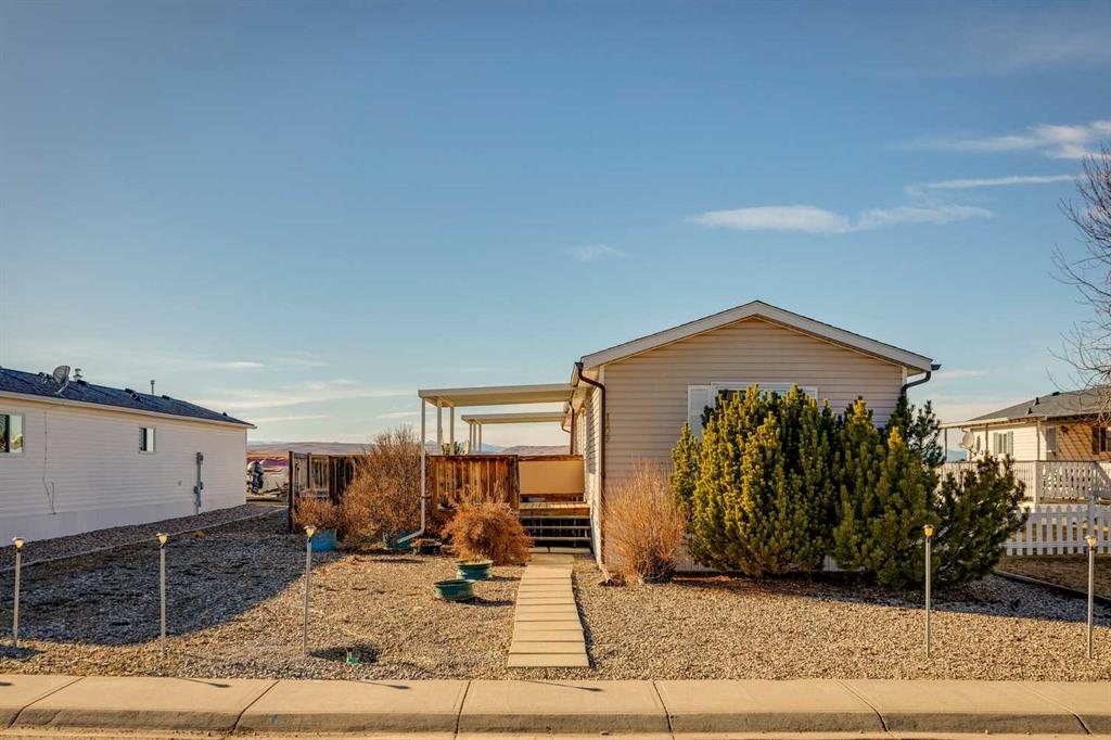 Picture of 1909 29 Avenue , Nanton Real Estate Listing