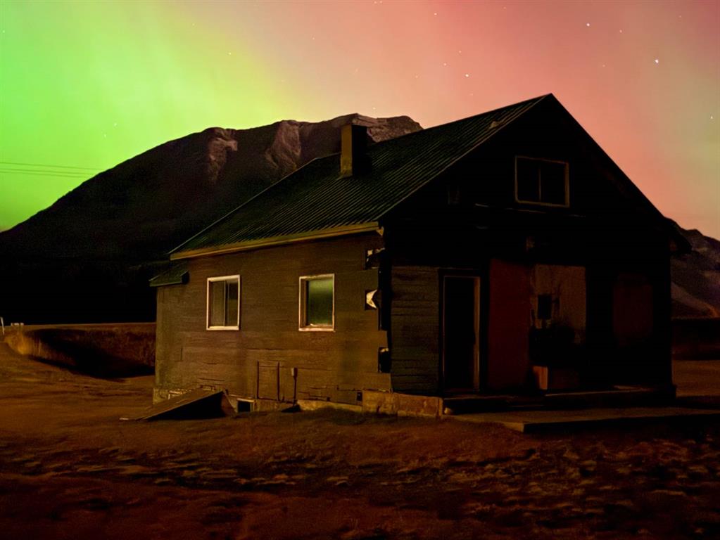 Picture of 23005 27 Avenue  , Bellevue Real Estate Listing