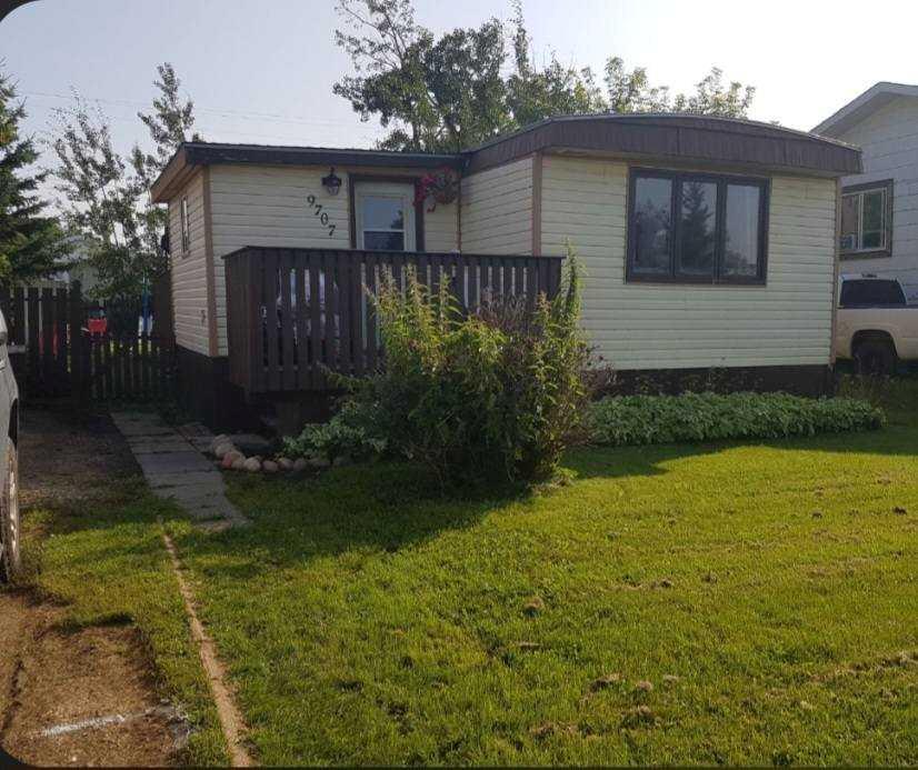 Picture of 9707 104 Avenue , Clairmont Real Estate Listing