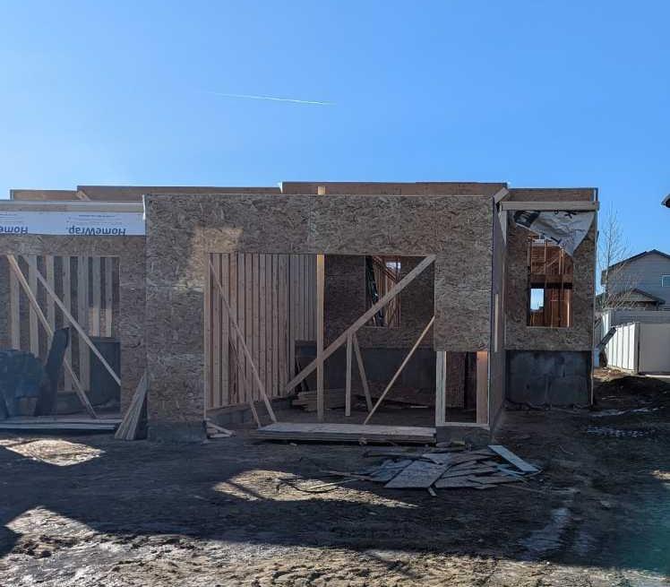 Picture of 310 Somerside Crescent , Medicine Hat Real Estate Listing