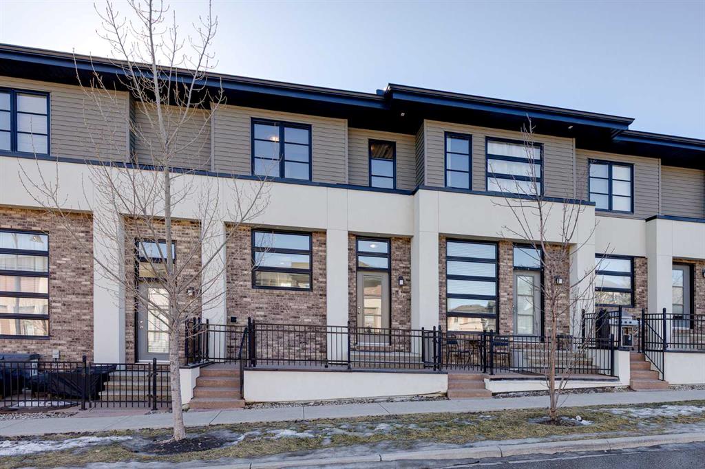 Picture of 47 Aspen Hills Green SW, Calgary Real Estate Listing