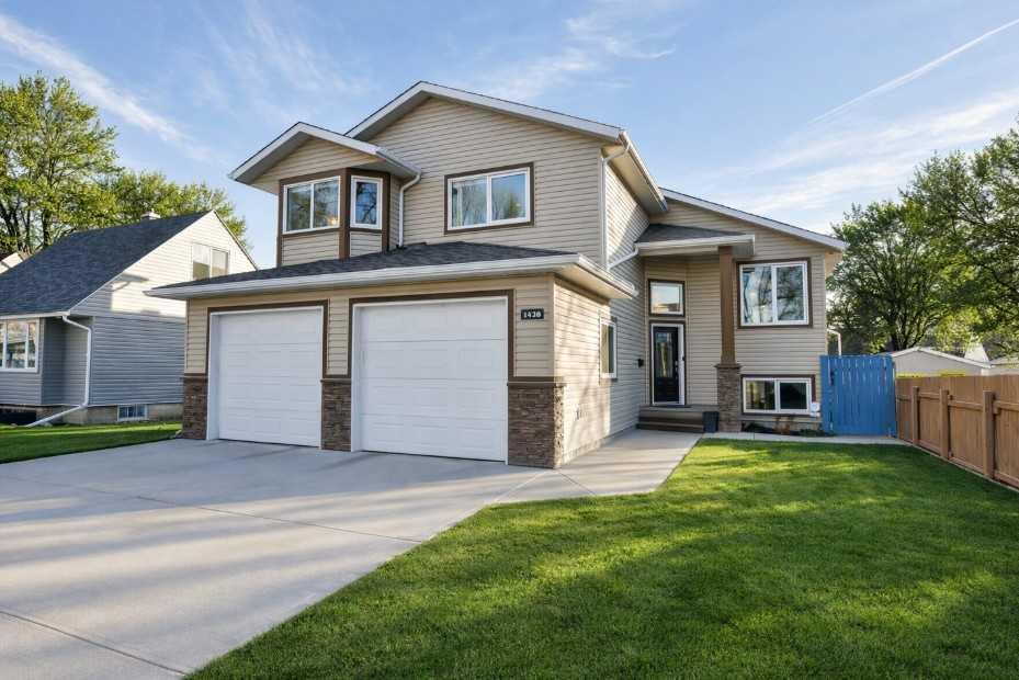 Picture of 1428 6 Avenue N, Lethbridge Real Estate Listing