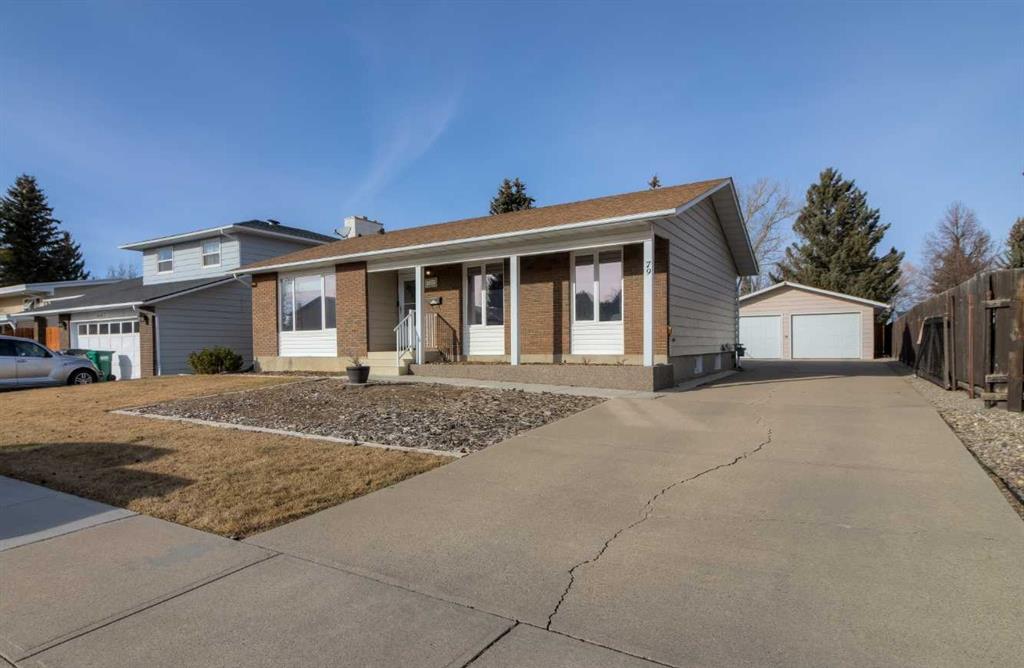 Picture of 79 Temple Crescent W, Lethbridge Real Estate Listing