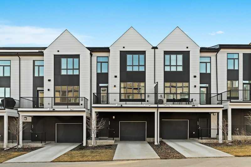 Picture of 235 Sovereign Common SW, Calgary Real Estate Listing