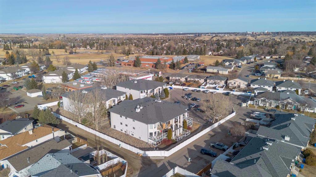 Picture of 314, 23 Chilcotin Lane W, Lethbridge Real Estate Listing