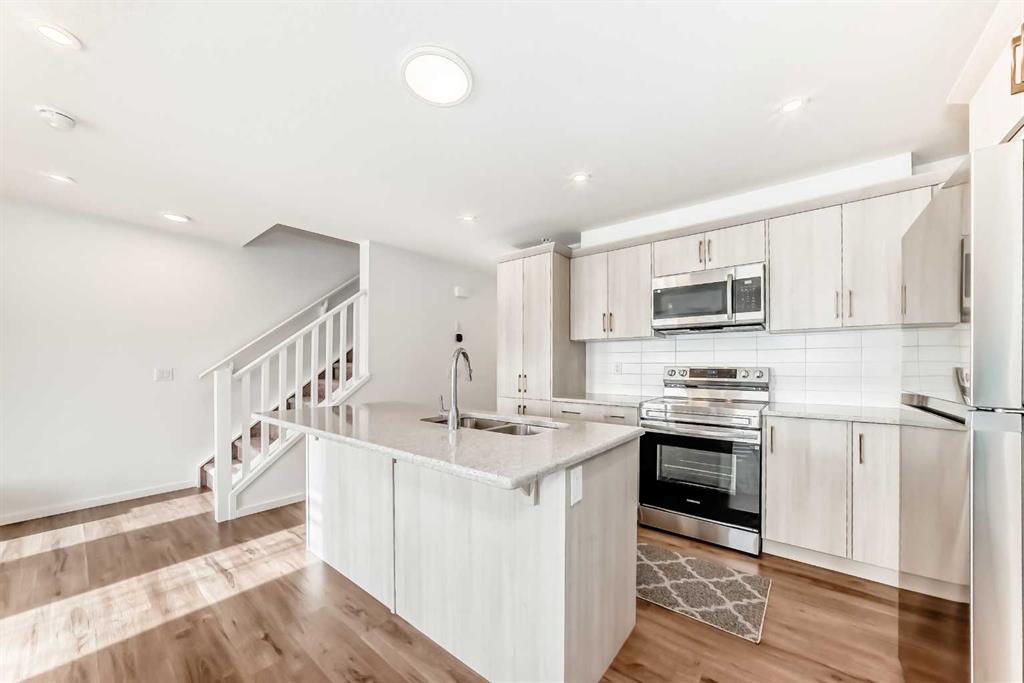Picture of 8 Cityscape Boulevard NE, Calgary Real Estate Listing