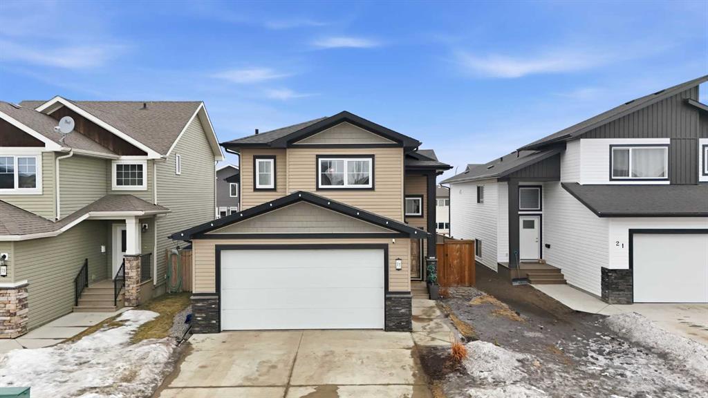 Picture of 17 Vermont Close , Blackfalds Real Estate Listing