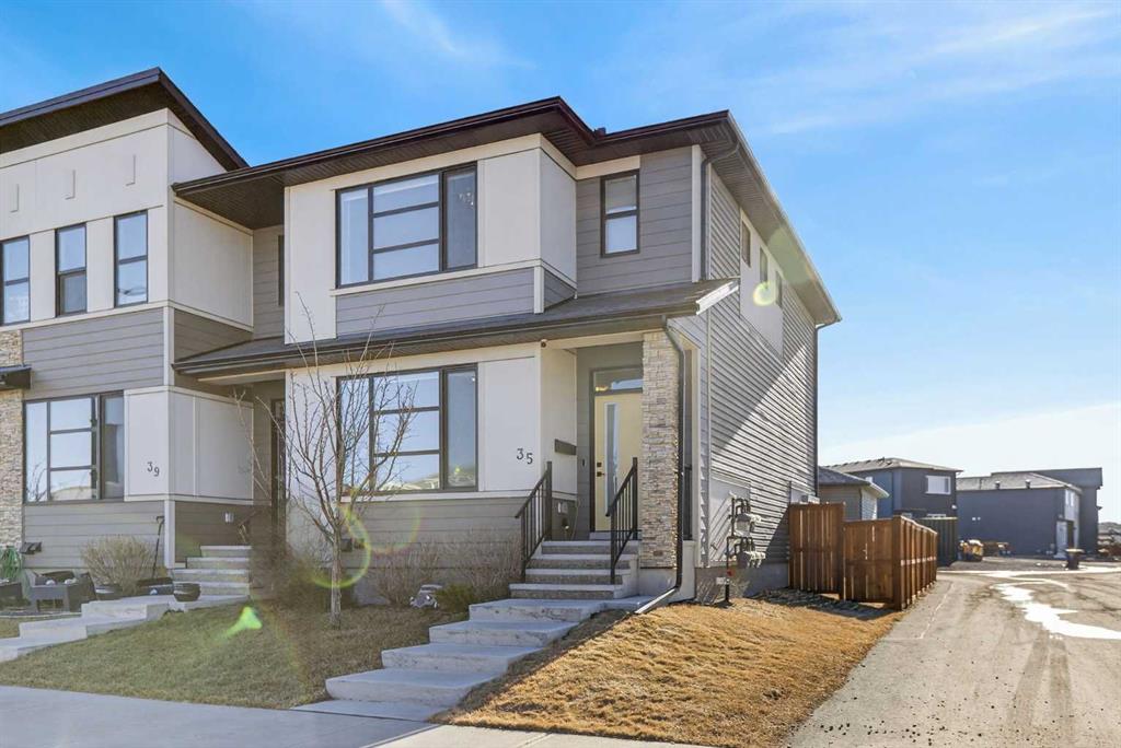 Picture of 35 Wolf Hollow Park SE, Calgary Real Estate Listing