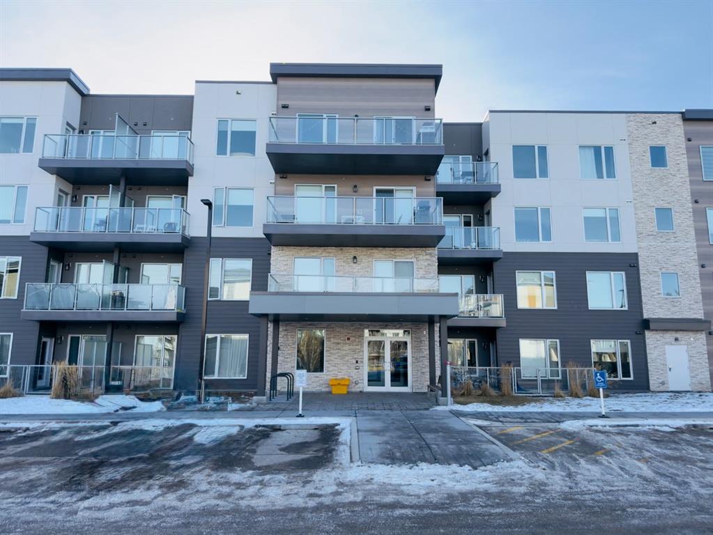 Picture of 404, 200 Shawnee Square SW, Calgary Real Estate Listing