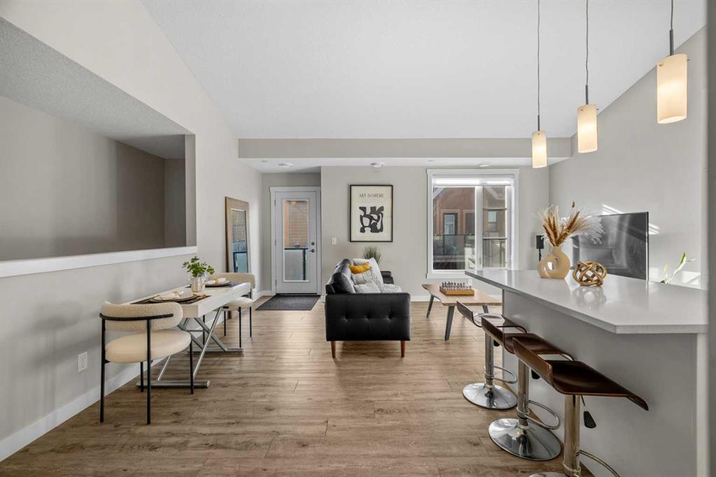 Picture of 124 Livingston Common NE, Calgary Real Estate Listing