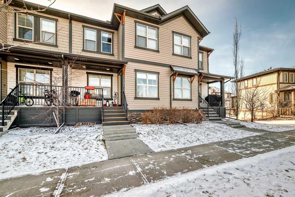Picture of 102, 32 Horseshoe Crescent , Cochrane Real Estate Listing