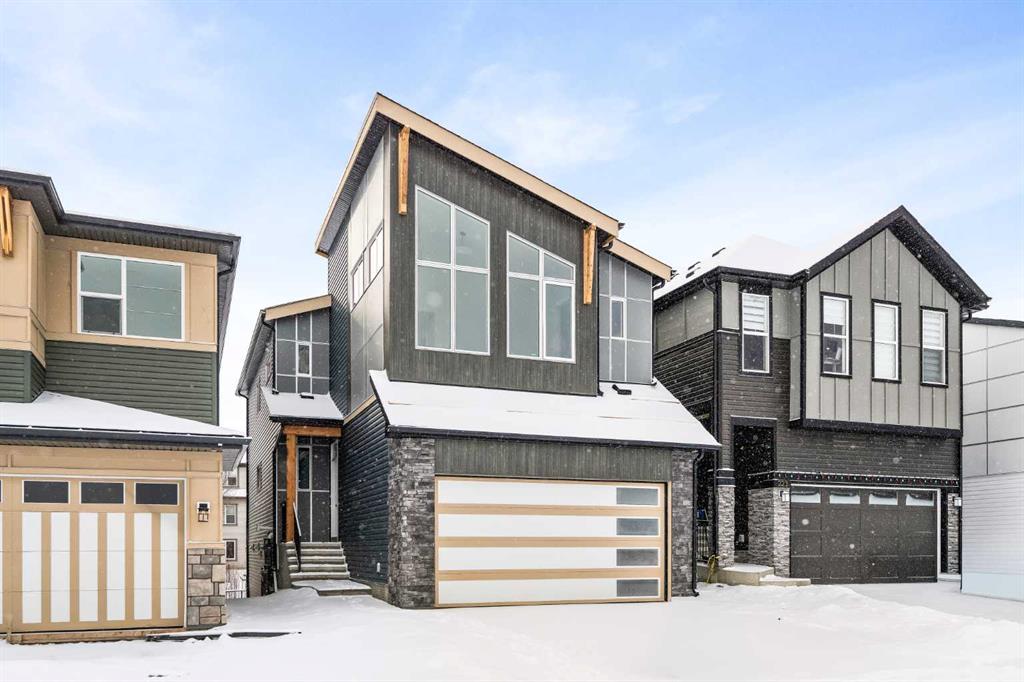 Picture of 219 Silver Spruce Grove SW, Calgary Real Estate Listing
