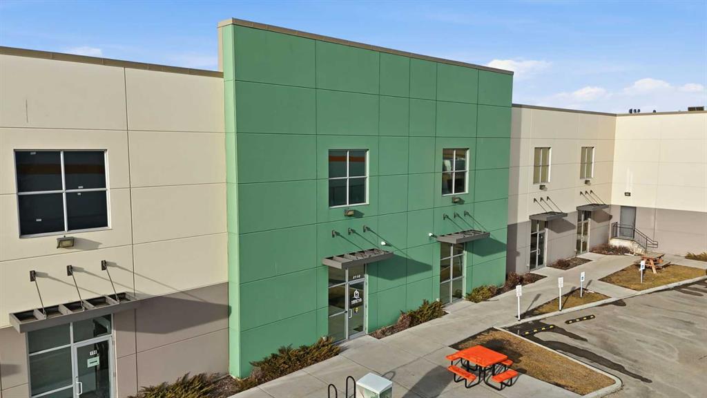 Picture of 110,114, 10748 74 Street SE, Calgary Real Estate Listing