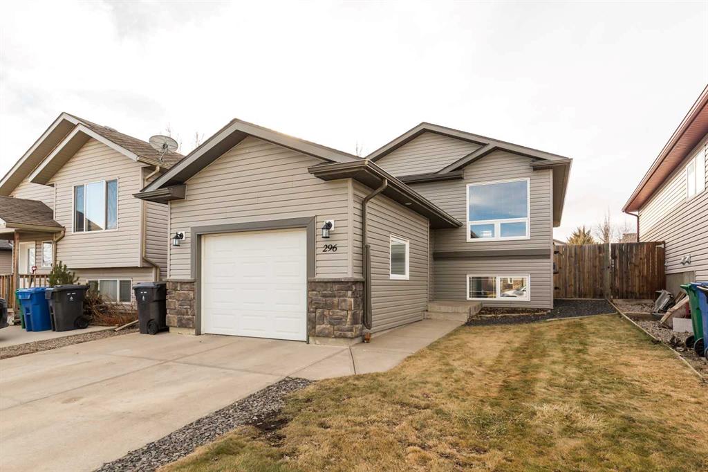 Picture of 296 Tartan Circle W, Lethbridge Real Estate Listing