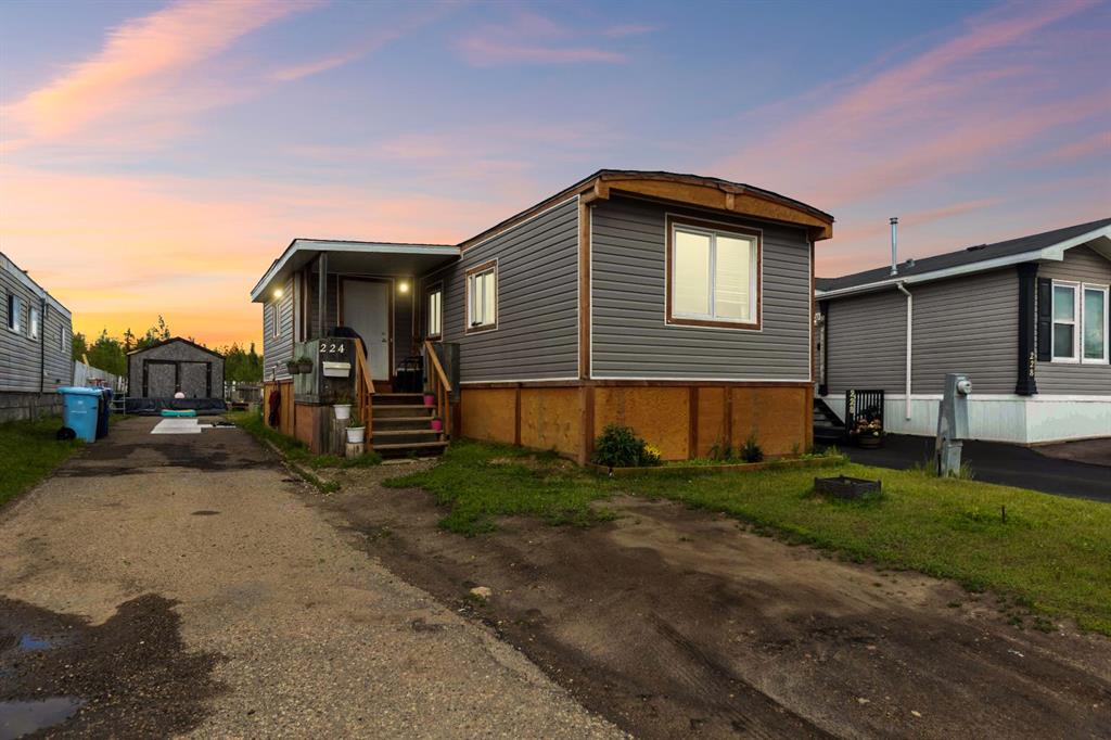 Picture of 224 Grandview Crescent , Fort McMurray Real Estate Listing