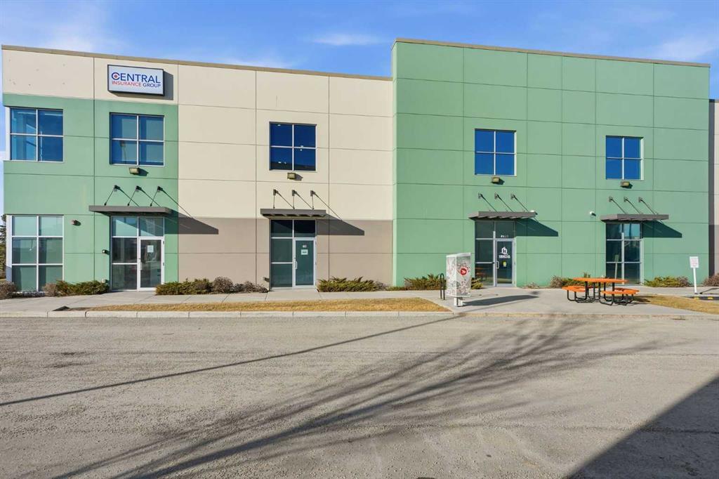 Picture of 118, 10748 74 Street SE, Calgary Real Estate Listing