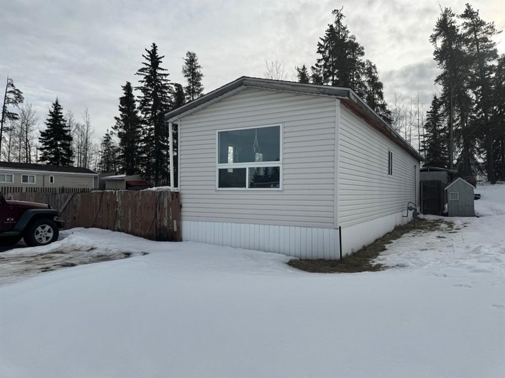 Picture of 17 Evergreen Mobile Park  , Whitecourt Real Estate Listing