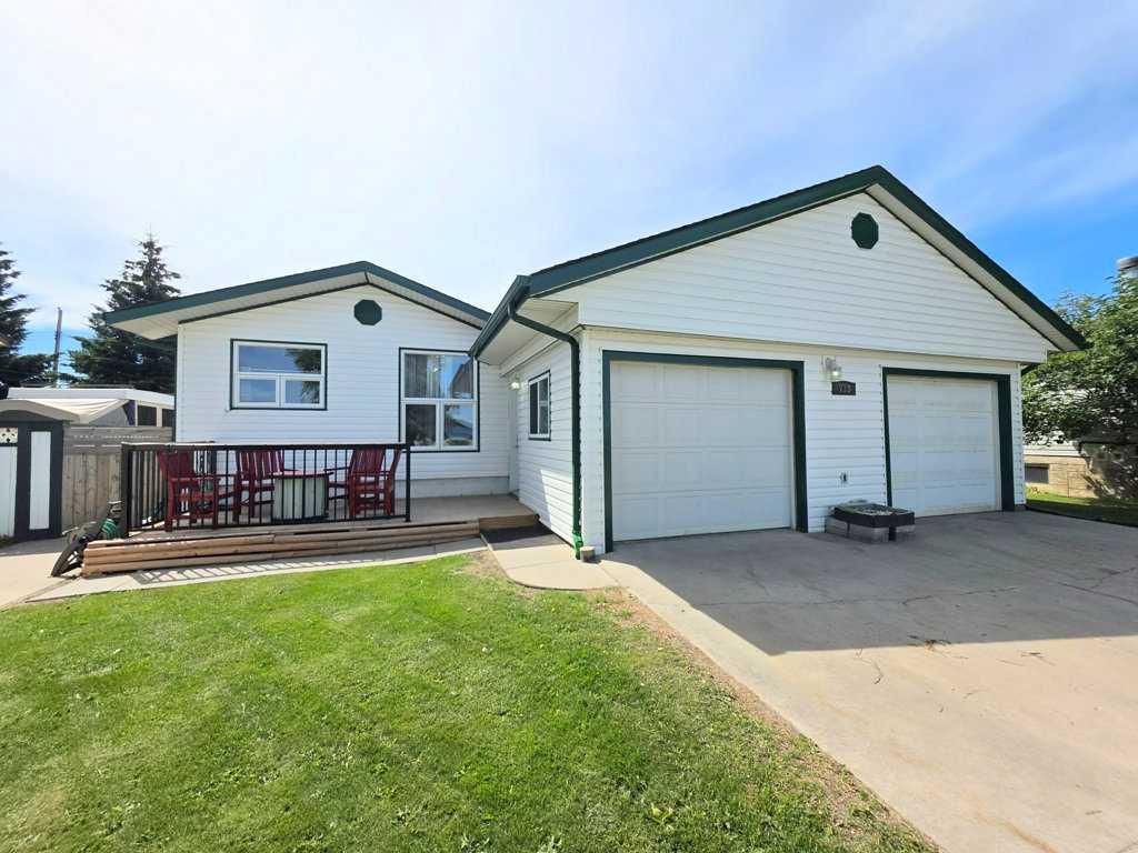 Picture of 713 6 Avenue NE, Slave Lake Real Estate Listing