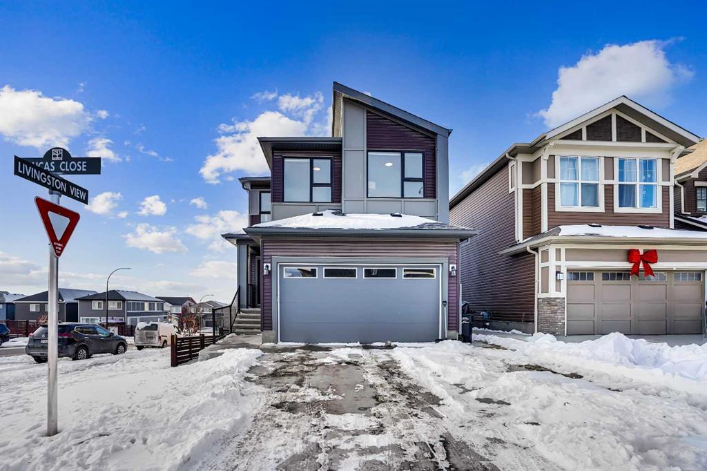Picture of 210 Lucas Close NW, Calgary Real Estate Listing