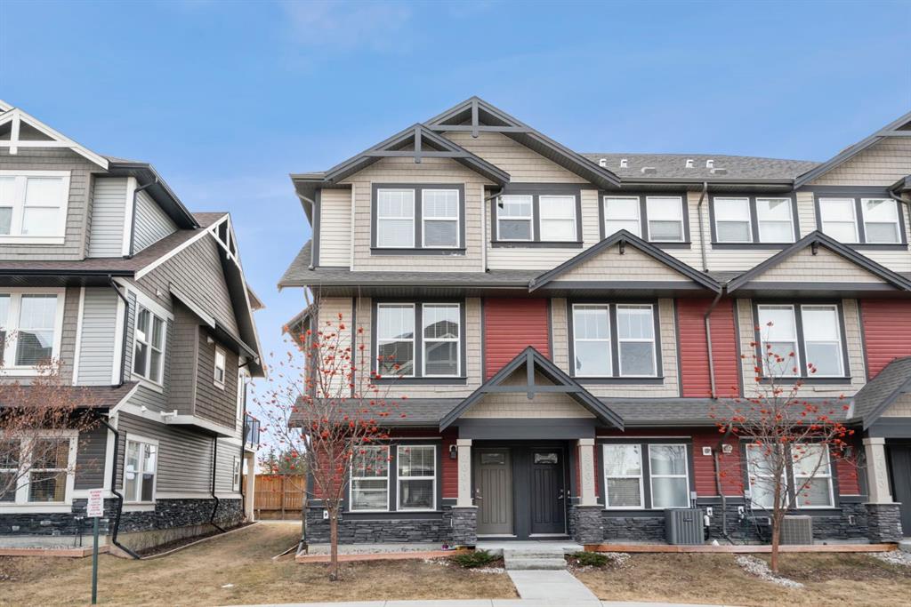 Picture of 2001, 280 Williamstown Close NW, Airdrie Real Estate Listing