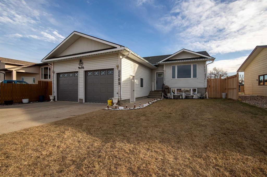 Picture of 5018 42 Avenue , Taber Real Estate Listing