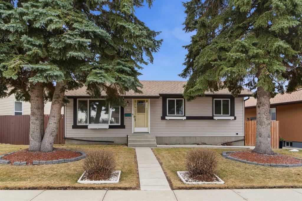 Picture of 38 Springwood Crescent SE, Airdrie Real Estate Listing
