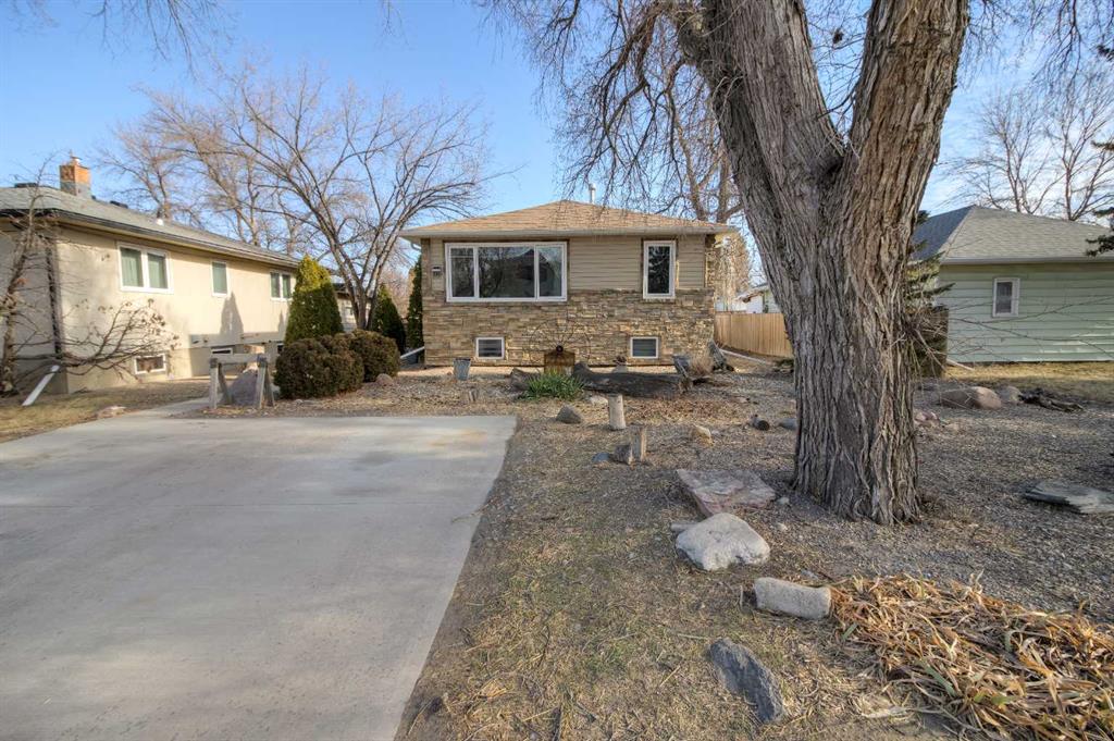 Picture of 2303 20th Street , Coaldale Real Estate Listing