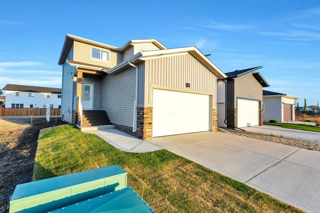 Picture of 126 Norseman Close , Penhold Real Estate Listing