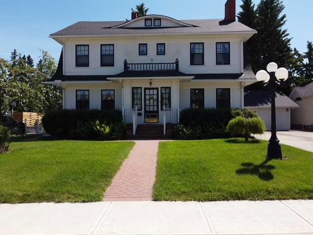 Picture of 5331 51 Avenue , Lacombe Real Estate Listing