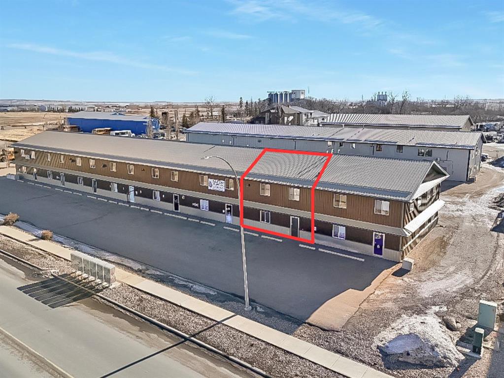 Picture of G, 130 Canal Garden , Strathmore Real Estate Listing