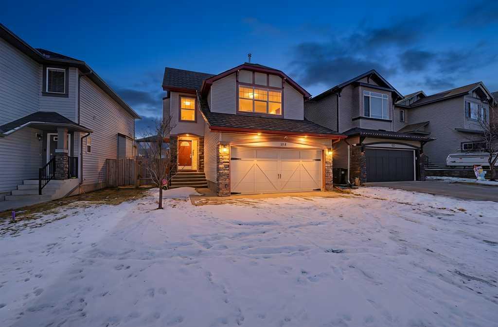 Picture of 154 New Brighton Lane SE, Calgary Real Estate Listing