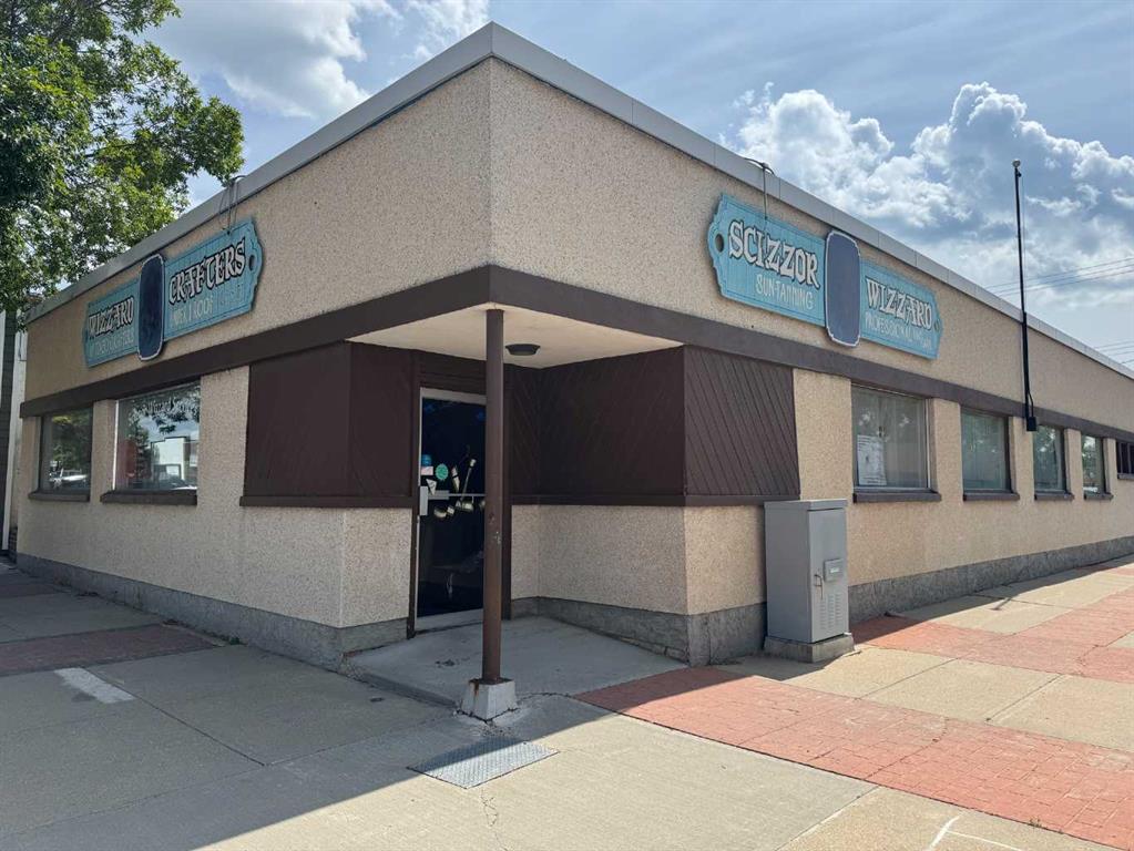 Picture of 5033 50 Avenue , Ponoka Real Estate Listing