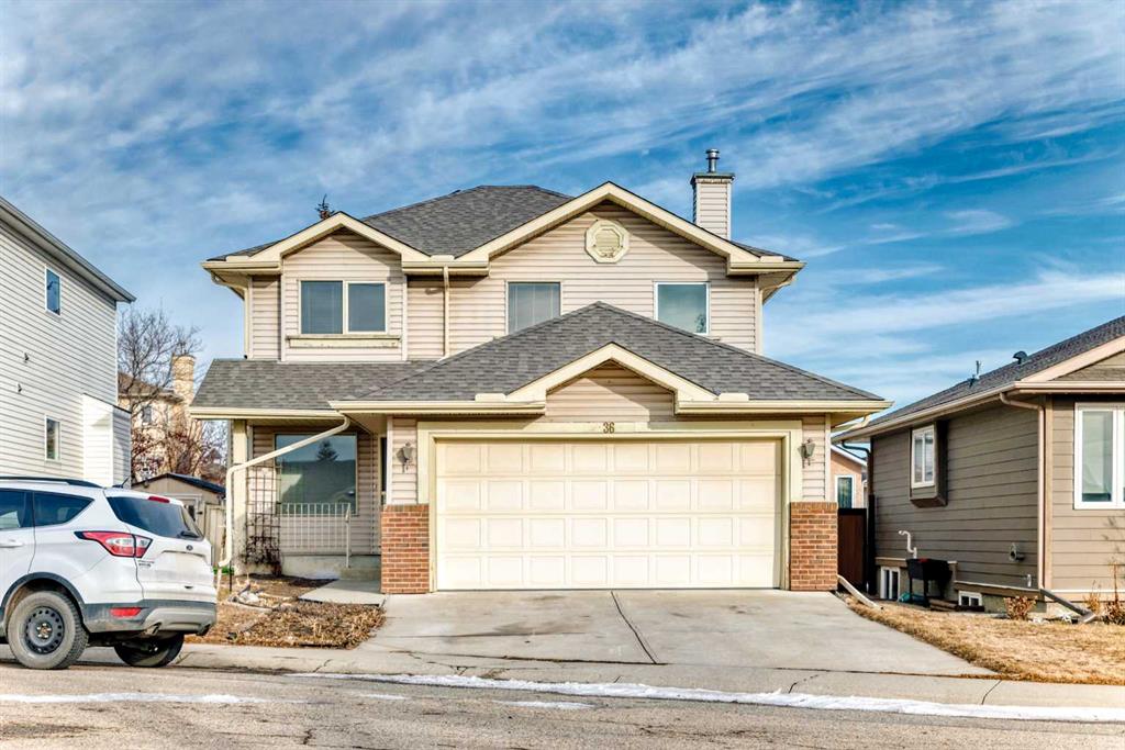 Picture of 36 Harvest Oak Green NE, Calgary Real Estate Listing