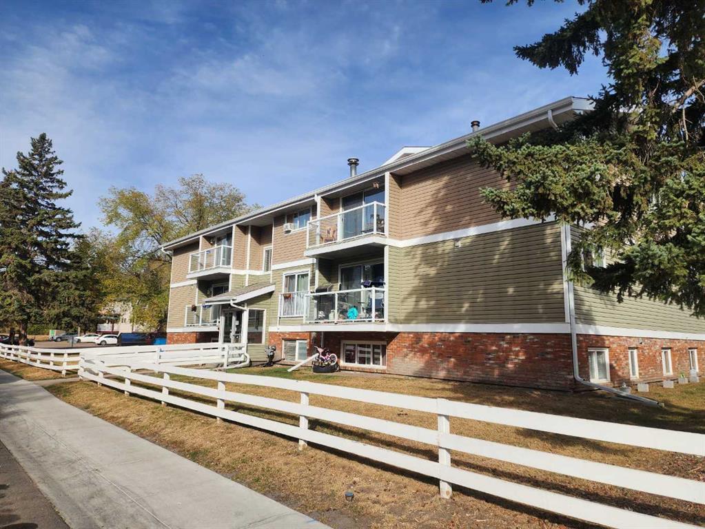 Picture of 103, 5812 61 Street , Red Deer Real Estate Listing