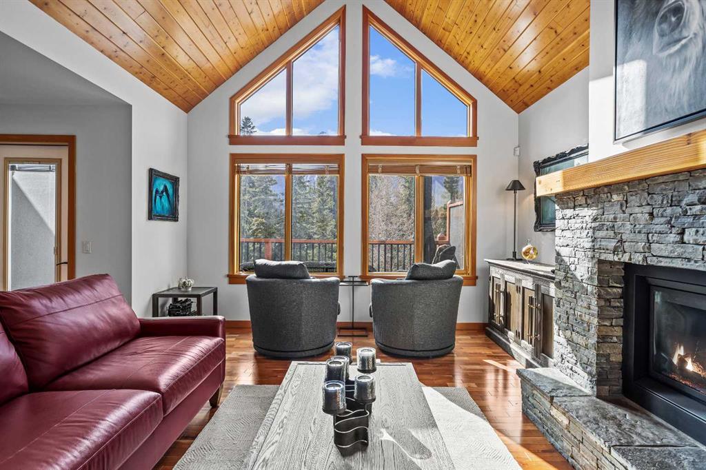 Picture of 7 Creekside Mews , Canmore Real Estate Listing