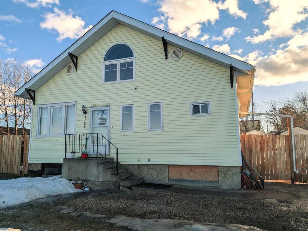 Picture of 4704 47 Avenue , Spirit River Real Estate Listing