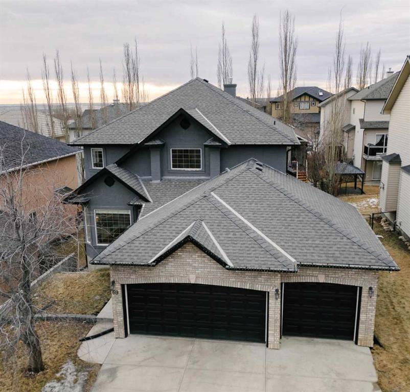 Picture of 69 Elkton Way SW, Calgary Real Estate Listing