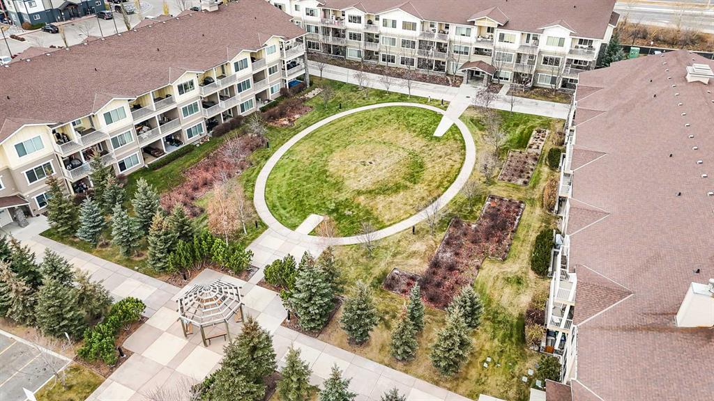 Picture of 2109, 4 Kingsland Close , Airdrie Real Estate Listing