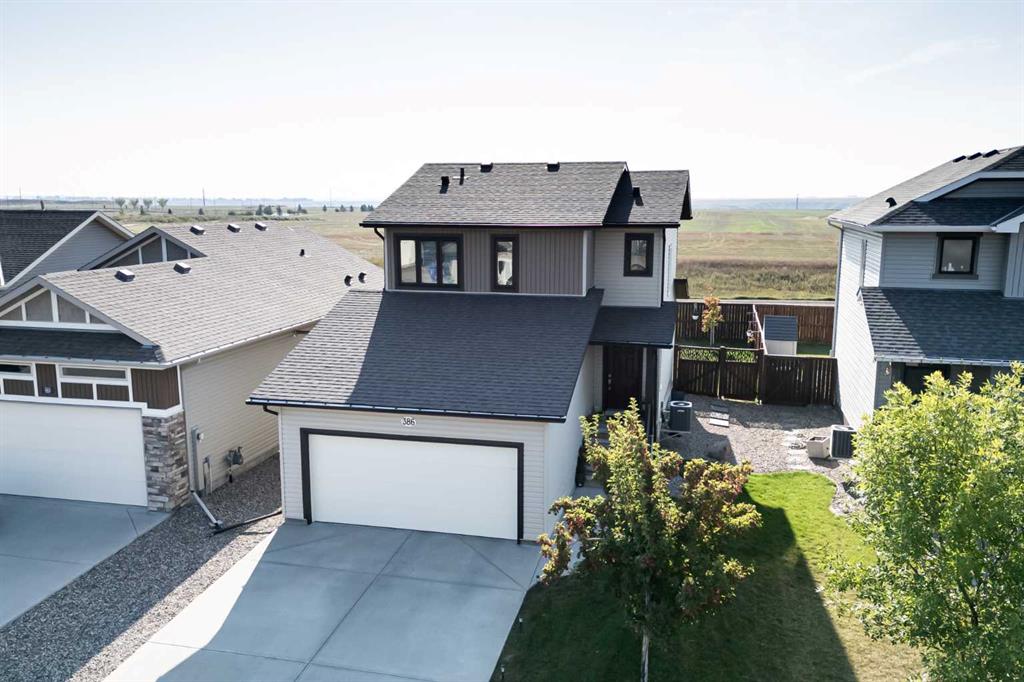 Picture of 386 Mt Sundance Landing W, Lethbridge Real Estate Listing