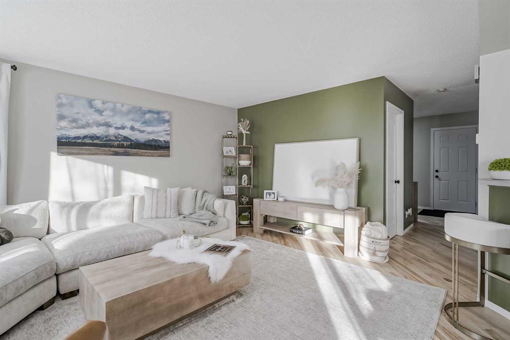 Picture of 67 Silver Springs Way NW, Airdrie Real Estate Listing