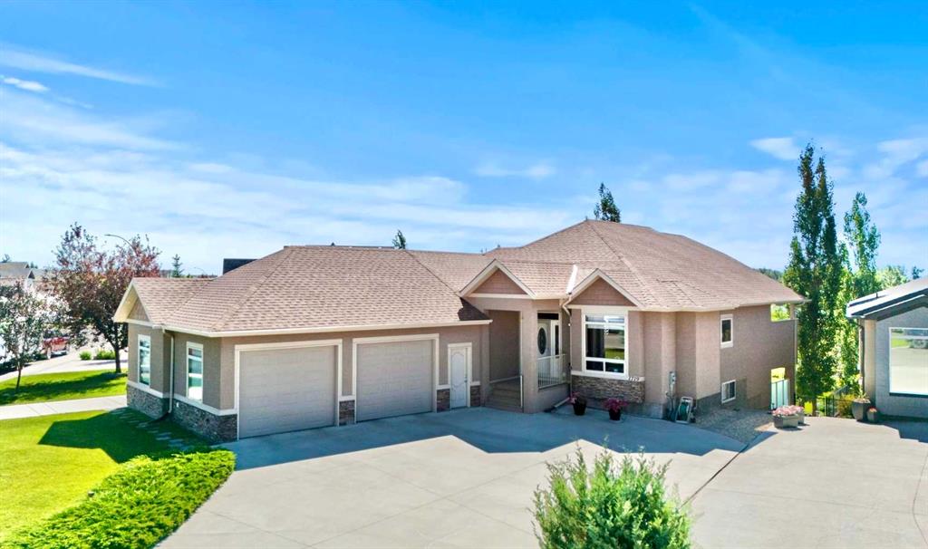 Picture of 1719 High Park Boulevard NW, High River Real Estate Listing