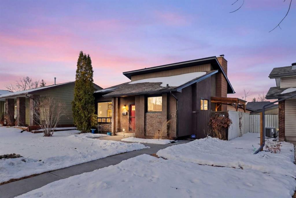 Picture of 447 Berkley Crescent NW, Calgary Real Estate Listing
