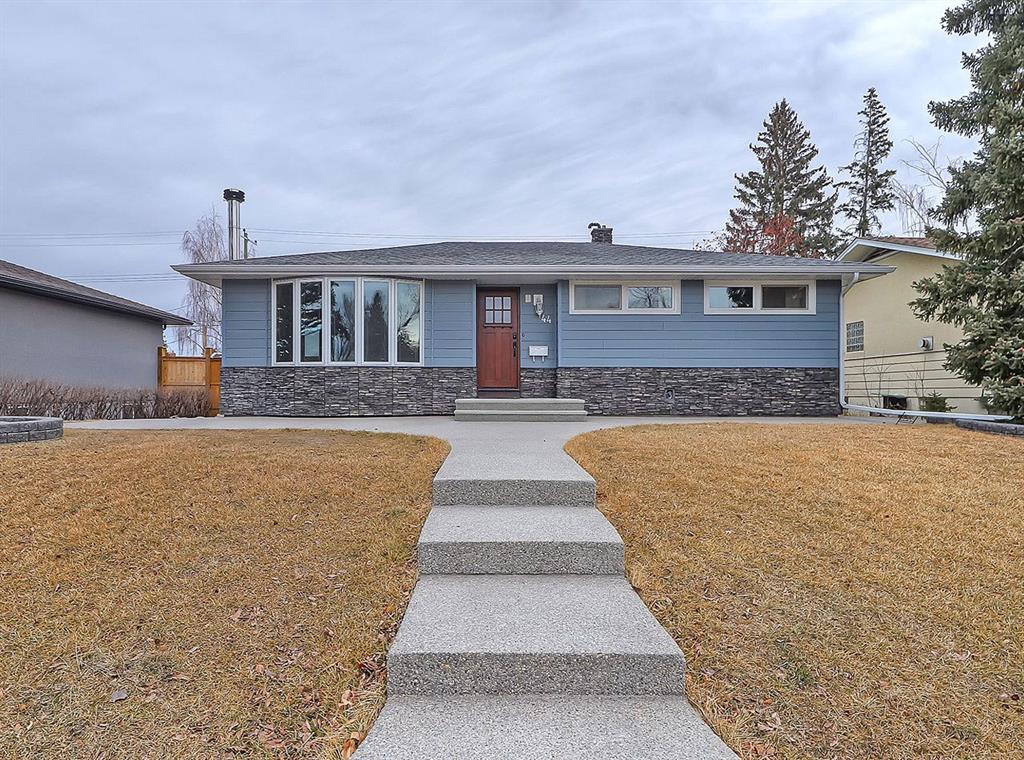 Picture of 44 Granlea Place SW, Calgary Real Estate Listing