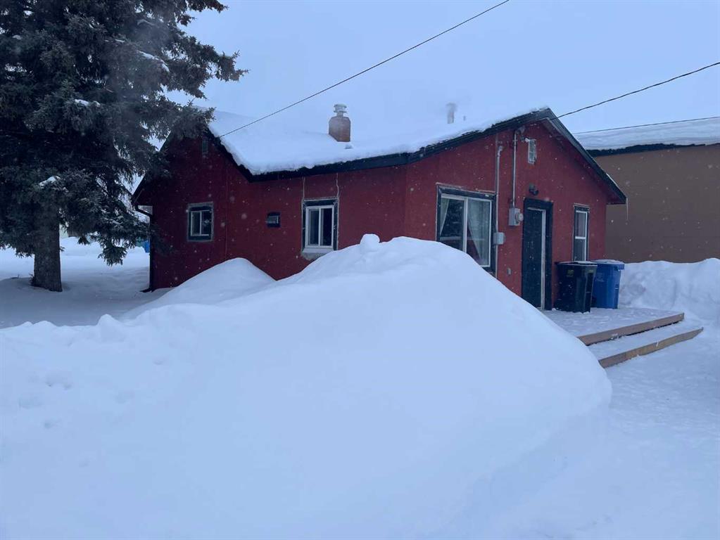 Picture of 10915 104 Ave Avenue , Fairview Real Estate Listing