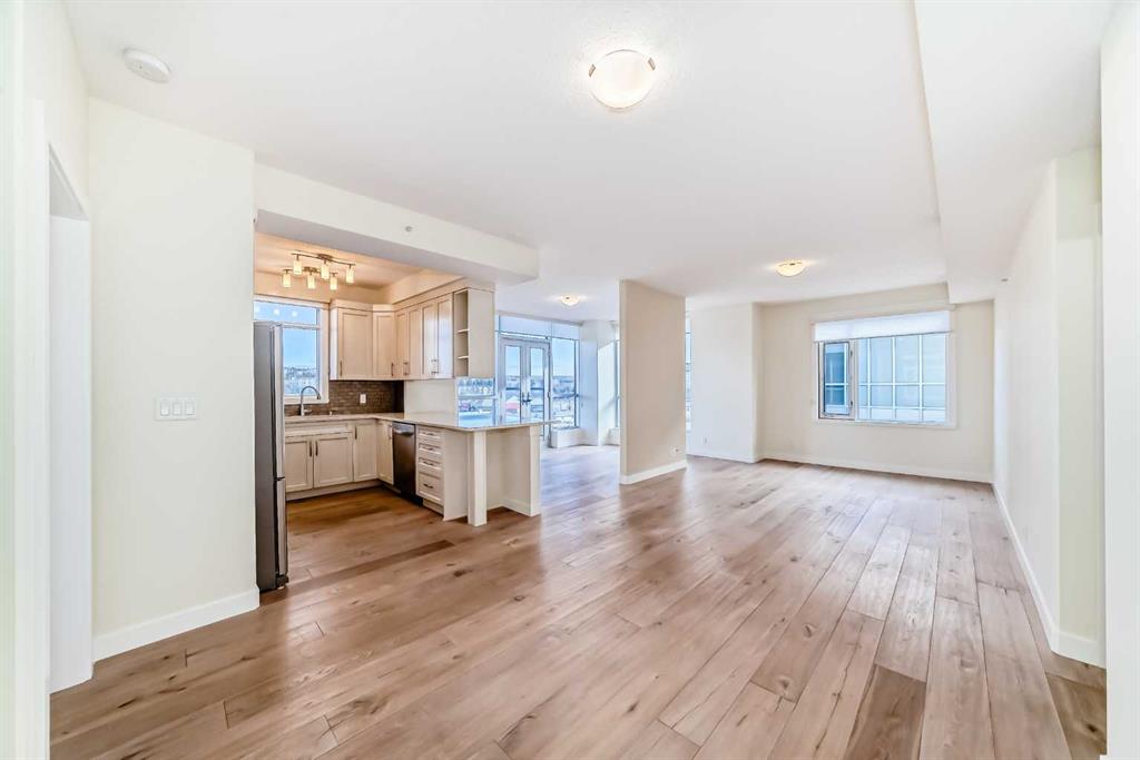 Picture of 802, 16 Varsity Estates Circle NW, Calgary Real Estate Listing