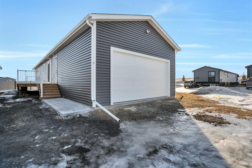 Picture of 78 McKay Place , Blackfalds Real Estate Listing